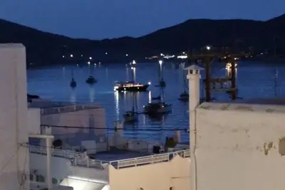 Ekos - Charming villa with 3 bedrooms and WiFi, Ac in tranquil Naousa Paros