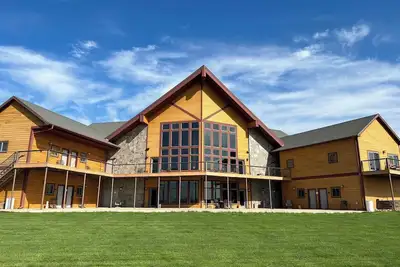 Image de Highpoint Lodge\nUpper Level Outside Deck