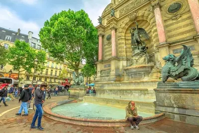 Image de Immerse Yourself In Parisian Splendor-Latin Apartment Near Saint-Michel Fountain