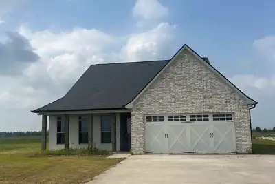 Image de 10 Acres Resort with 4 bedrooms and fishing pound in Lake Charles