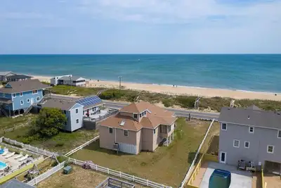 Image de Semi-oceanfront pet-friendly home 3br home in Kitty Hawk!
