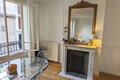 Image de Bel appartement classique dans un quartier calme