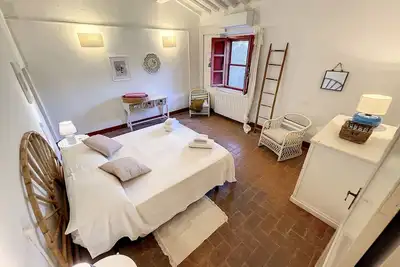 Image de Casa Mariquita, Scegli una Delle Storiche ProprietĂ di Bolgheri