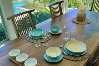 Villa Luna: oasis in tropical garden with sea view\n\n