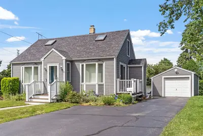 Image de Newport Beach House with Huge Yard