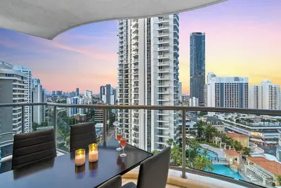 Image de Towers of Chevron Blissful Resort Style Living