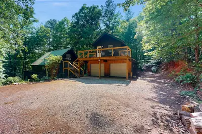 Image de Modern aparthotel with stunning mountain views & close to the town of Blue Ridge