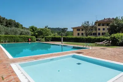 Image de Maison de vacances 'Fattoria Antinoro Relax - Firenze' avec piscine partagée et climatisation