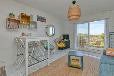 Image de Appartement 'Cosy Face La Mer' avec vue sur la mer, terrasse privée et Wi-Fi