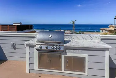 Image de Beautiful Oceanview home with outdoor grill and spacious rooftop