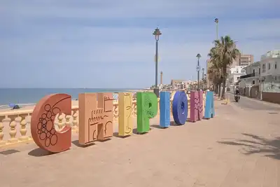 Image de Appartement 'Chipiona Centro Y Playa' avec terrasse privée, balcon et Wi-Fi