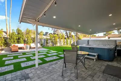Image de Full Remodel Modern Home near Old Town w/ Hot tub