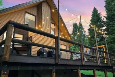 Image de Kabino: New! Hot tub DogsOK Fire Pit On trails 20 min to Yellowstone
