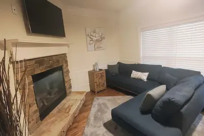 Image de Heavenly & Quiet 3-bed townhome; Central Heat -WiFi in vibrant Atlantic Station