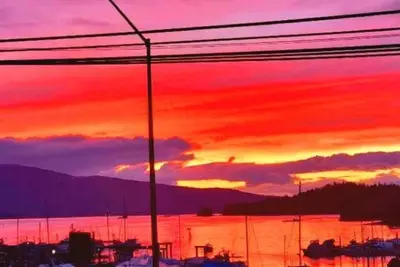 Image de Admirals Quarters Auke Bay Harbor Large Apt with Awe Inspiring Harbor Views