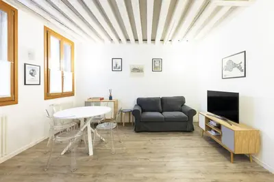 Image de Easylife-Apartment with courtyard near S. LuciaFS