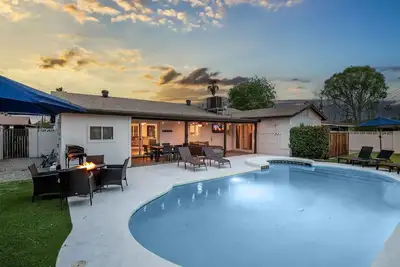 Image de Luxe Getaway Home w/ Heated Pool & Firepit