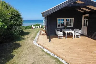 Image de Here you live almost \"on the beach\" in.