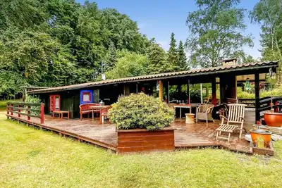 Image de Charming holiday home on a large plot.
