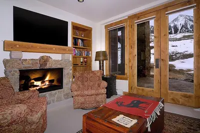 Image de WestWall Ski In/Ski Out Lodge Luxury Mountain Accommodation A101