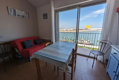 Appartement T2 mezzanine 4/5 pers à 250m de la plage, balcon, vue panoramique
