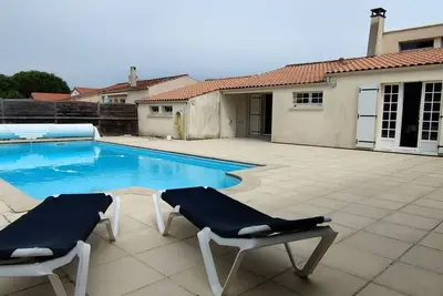Image de Maison oléronaise avec piscine, jardin clos et à 1km de la plage de Foulerot