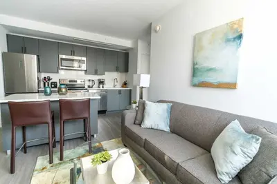 Image de Apt Close to Downtown with Gym
