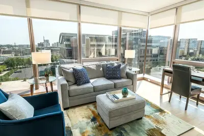 Image de Luxury Apart Downtown With Indoor Pool