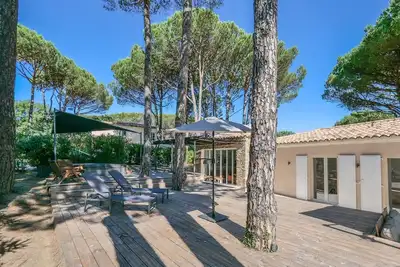 Image de Villa Pinède à 150m de la mer aux portes de Saint Tropez