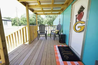 Image de Cozy 2-Br 2ba mobile home with Ac and WiFi in Friendly Place Geneva