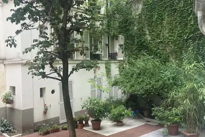 Image de Très joli appartement Montmartre