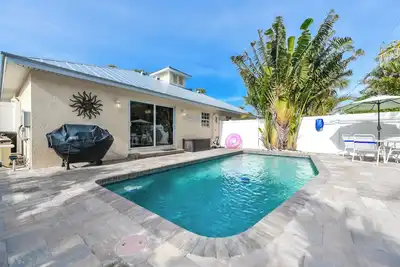 Image de Coastal Ground-Level Home with Private Pool! Steps from the Beach