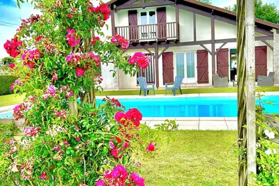 Image de La villa Landaise avec piscine chauffée