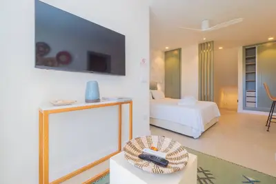 Image de Cubo's Estudio Cabopino Port & Parking / proche de la plage / wifi gratuit / piscine communautaire