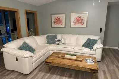 Image de Cozy waterfront home with great views, full kitchen, kayak’s & fire pit area.