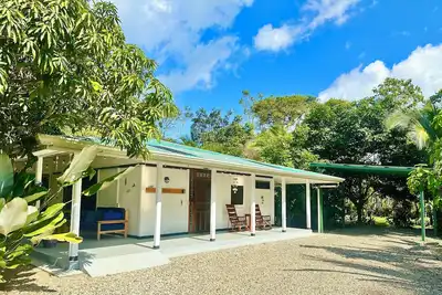 Image de Spacious rental home on the outskirts of Puerto Jimenez with WiFi, Ac & garden