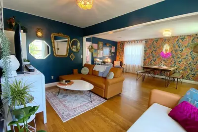 Image de Charming 2-bedroom historic bungalow - Downtown Slo