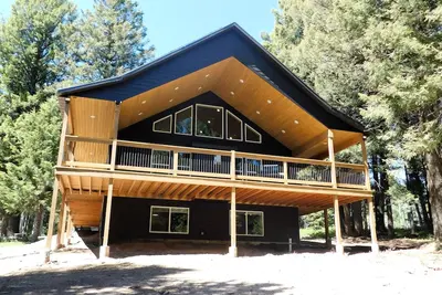 Image de Thunder Ridge Cabin, Nestled in amazing pines with solitude and mountain feeling