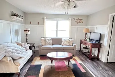 Image de Cozy cabin at Indigo Falls