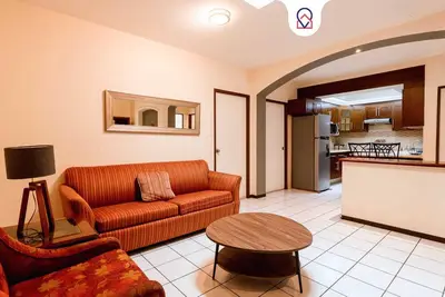 Image de New Apt in Gdl, Near Cathedral & Attractions