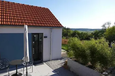 Image de Modern detached vacation home for two on the edge of the village in the Bavarian Rhön.