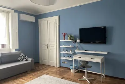 Image de Homely Flat in City Center: Station & Metro Nearby