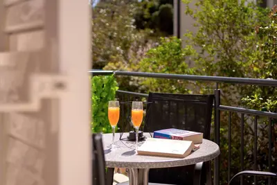 Image de beachfront 1br near Zlatni rat