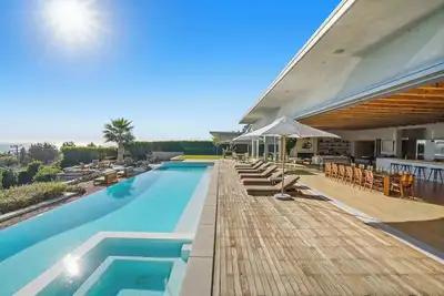 Image de Infinite Bleau by Stay Awhile Villas