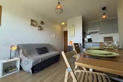 Image de Appartement T2 avec Parking Privé, Proche Vieux Port, 4 Couchages - La Rochelle