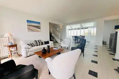 Image de Maison spacieuse à Quiberon, 5 pièces, 140m², proche plage, jardin, calme et confort