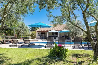 Image de Villa Lavinia with Private Pool near the Sea for 8-10 Persons