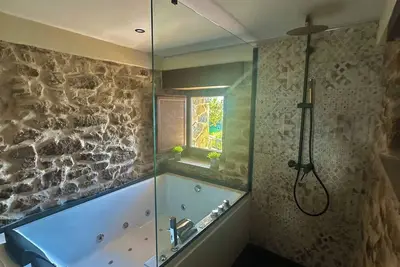 Image de Cottage In The Center Of Asturias With Jacuzzi, Fireplace And Mountain Views