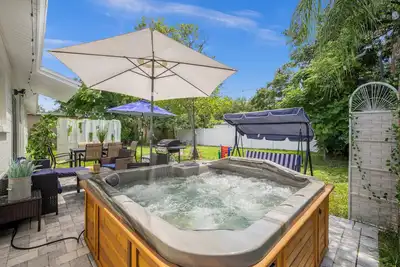 Image de Stunning Beach house with hot tub high-speed internet 8 Min - Beach and more