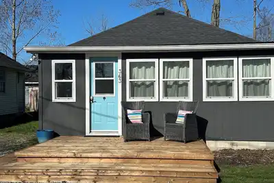 Image de Cozy Cottage Beach Retreat- Minutes to water, beach, Usa border, Niagara Falls